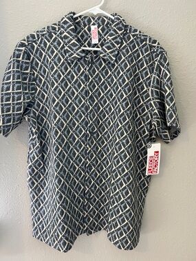 NWT Fleece Factory soft button down short sleeve shirt, men’s size large